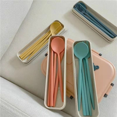 4PCS/Set Cutlery Wheat Straw Spoon Fork Chopsticks With Box Students Tableware Travel Portable Dinnerware Kitchen Accessories