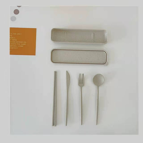 4PCS/Set Cutlery Wheat Straw Spoon Fork Chopsticks With Box Students Tableware Travel Portable Dinnerware Kitchen Accessories